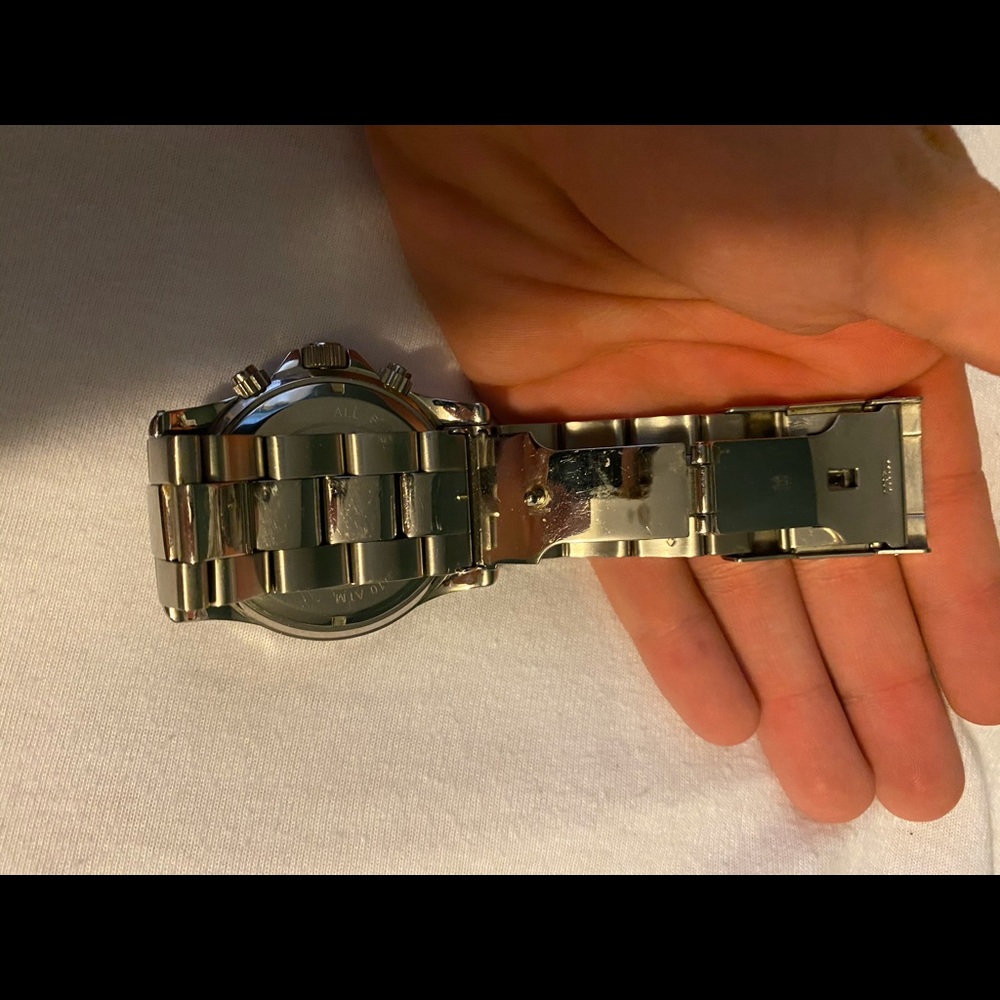 Micheal Kors (Oversized Layton Two-Tone) Watch - Picture 3 of 4